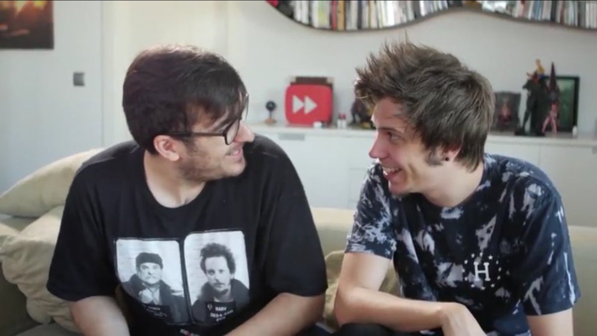 UstRabos's tweet photo. Amo como se miran o sea, son perfectos, no me lo creo @mangelrogel @Rubiu5 https://t.co/Efk2O3BPbU