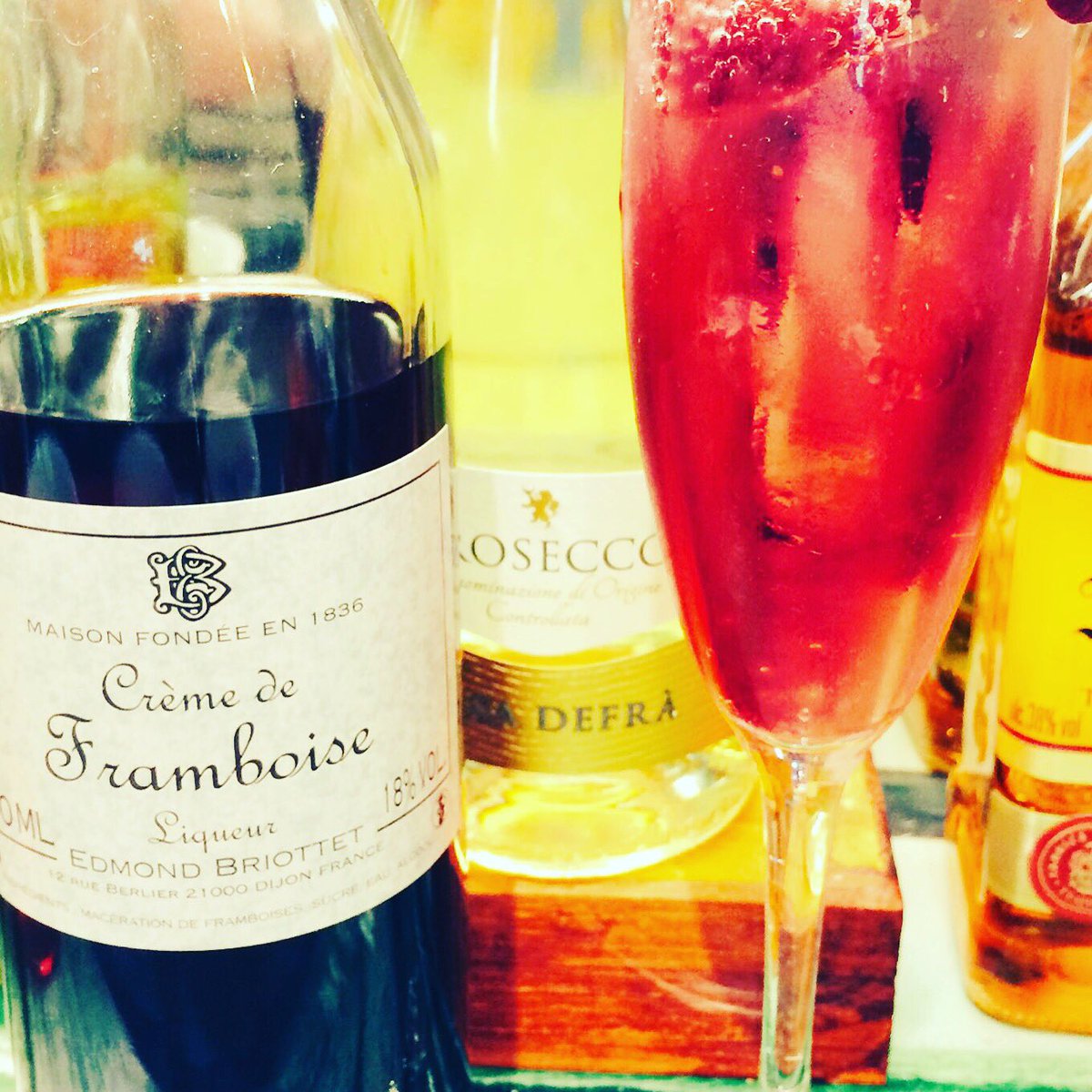 symposiumidle's tweet photo. Frozen raspberry Bellini... #summernights @MarketTownTavs @winesandwhisky #northernbloc🍾 #fizz #raspberry #prosecco https://t.co/tlui2DxhCQ