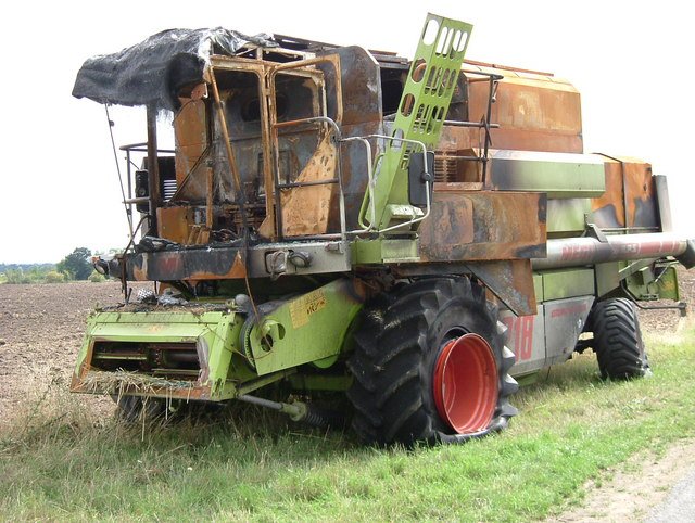 FirestopUk's tweet image. We protect all forms of farming machinery and equipment. Protect yours this harvest! goo.gl/uxU5aM