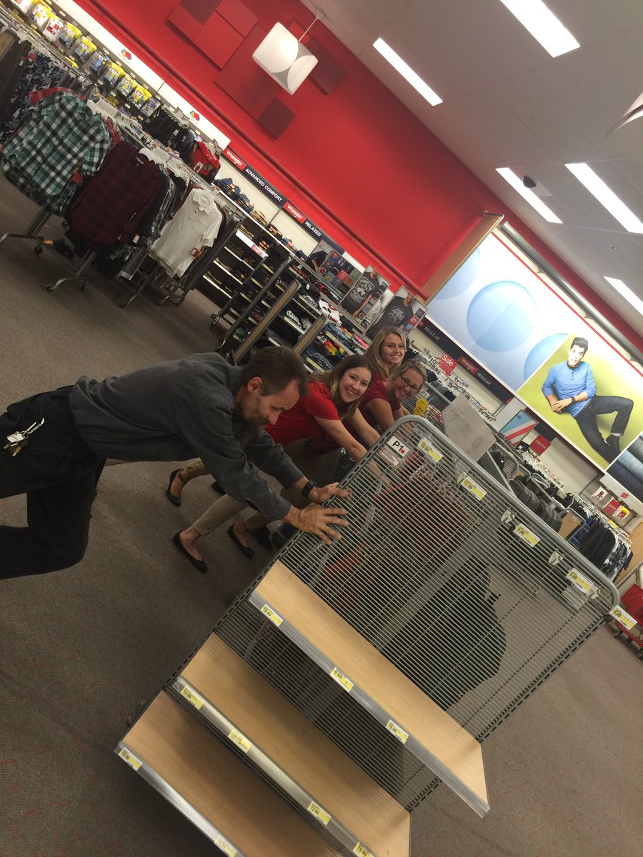 Target1432's tweet photo. Being courageous today! #TargetRun #target #1432 https://t.co/yNUSf0FrD5