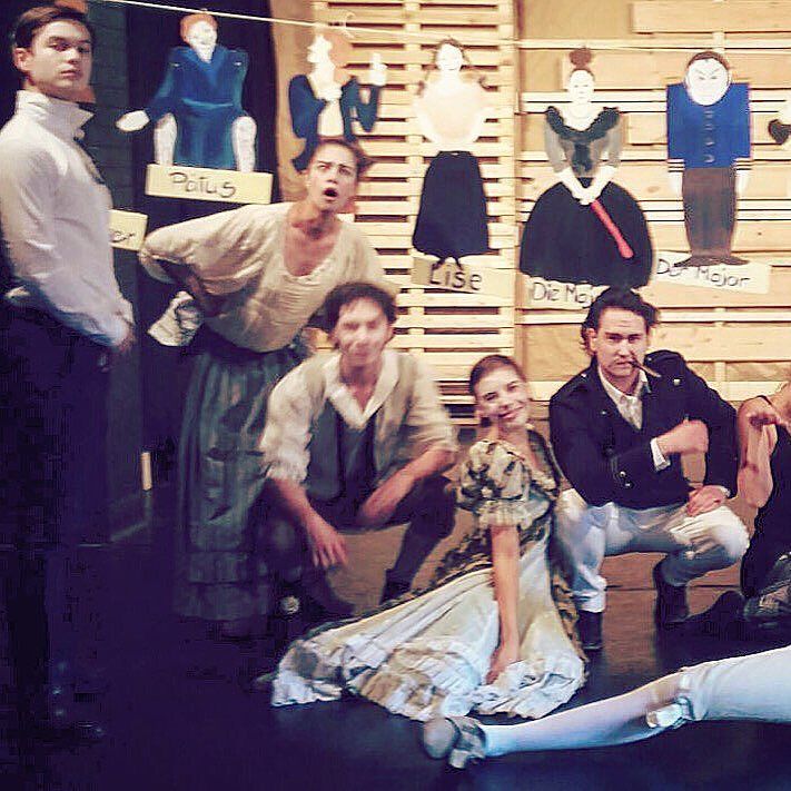 Janalia's tweet photo. We did it drama exam 👏🏻 #schauspielschulecharlottenburg #drama #dramaclass #actors #wedidi… https://t.co/dz6zBBH7Xe https://t.co/lPDQyQmDzt