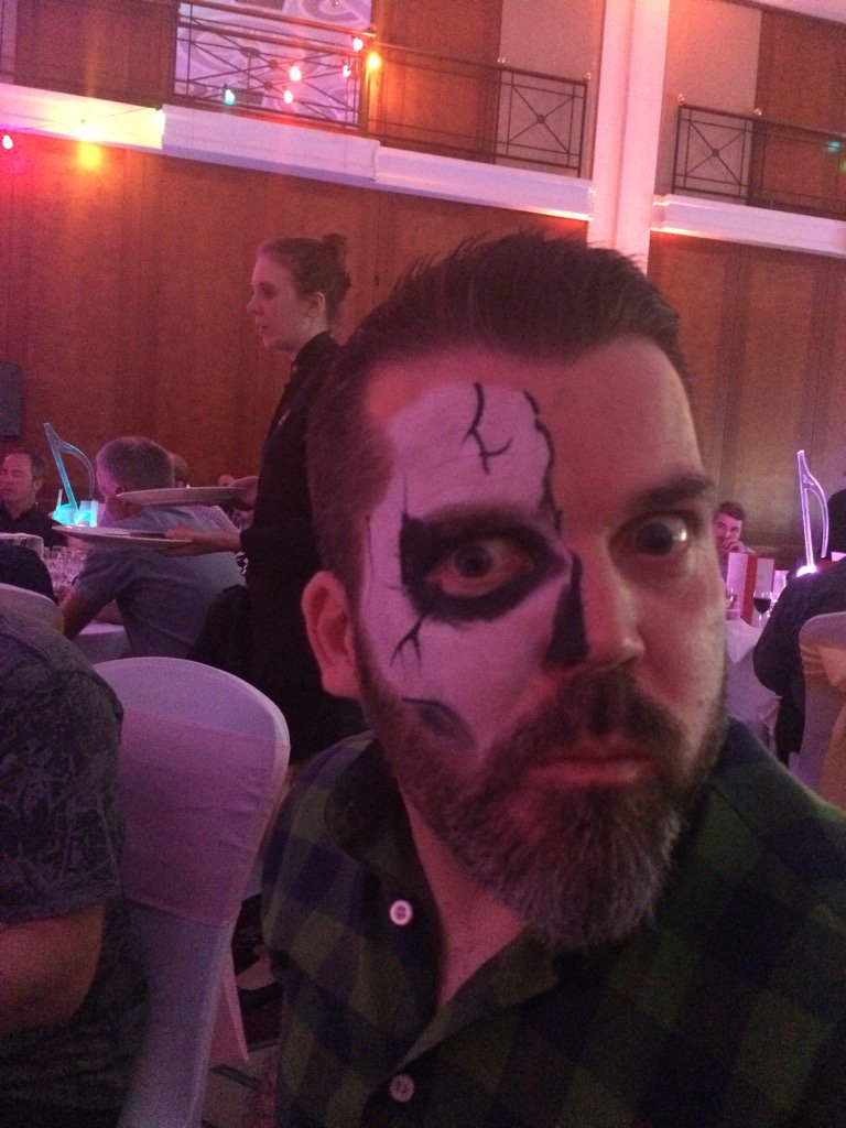 melindatompkins's tweet photo. #SITSFEST not all festive today Carl https://t.co/7us7Y9tPOB