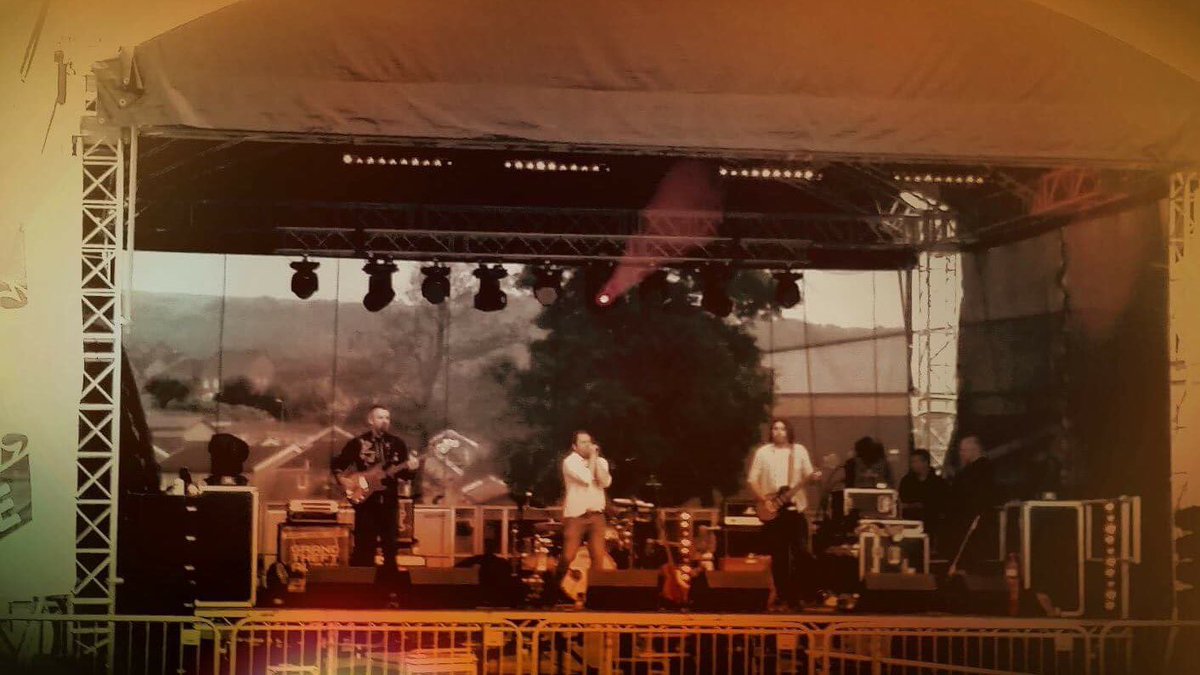 LosDevitos's tweet image. We are playing at the @CrossKeysNeath on Friday night. Slightly smaller stage than this but still an awesome venue!