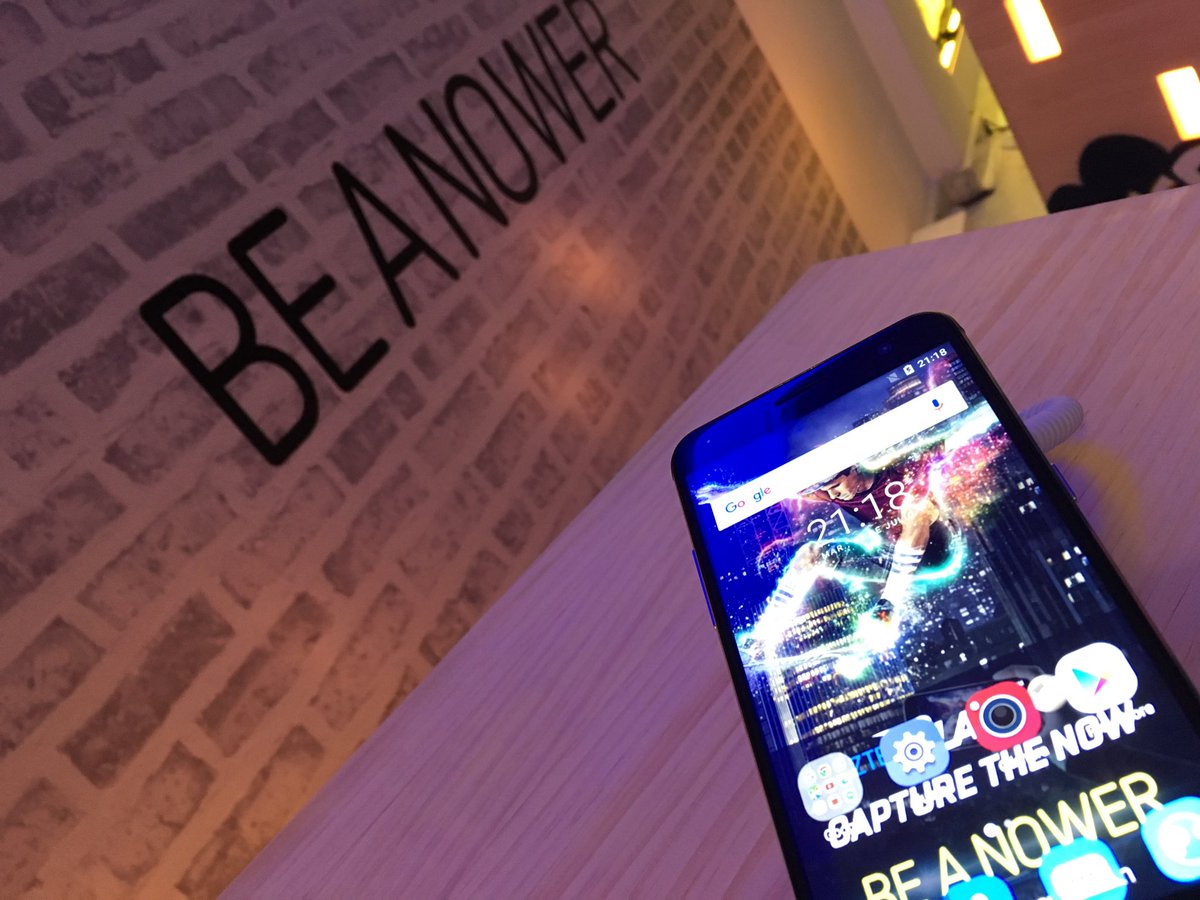 prnoticias's tweet photo. #ENDIRECTO #BeANower con @ZTE_es nueva campaña de marketing veraniega https://t.co/CqENPbOVjS vía @prtecnologia https://t.co/tHoK8m89ug