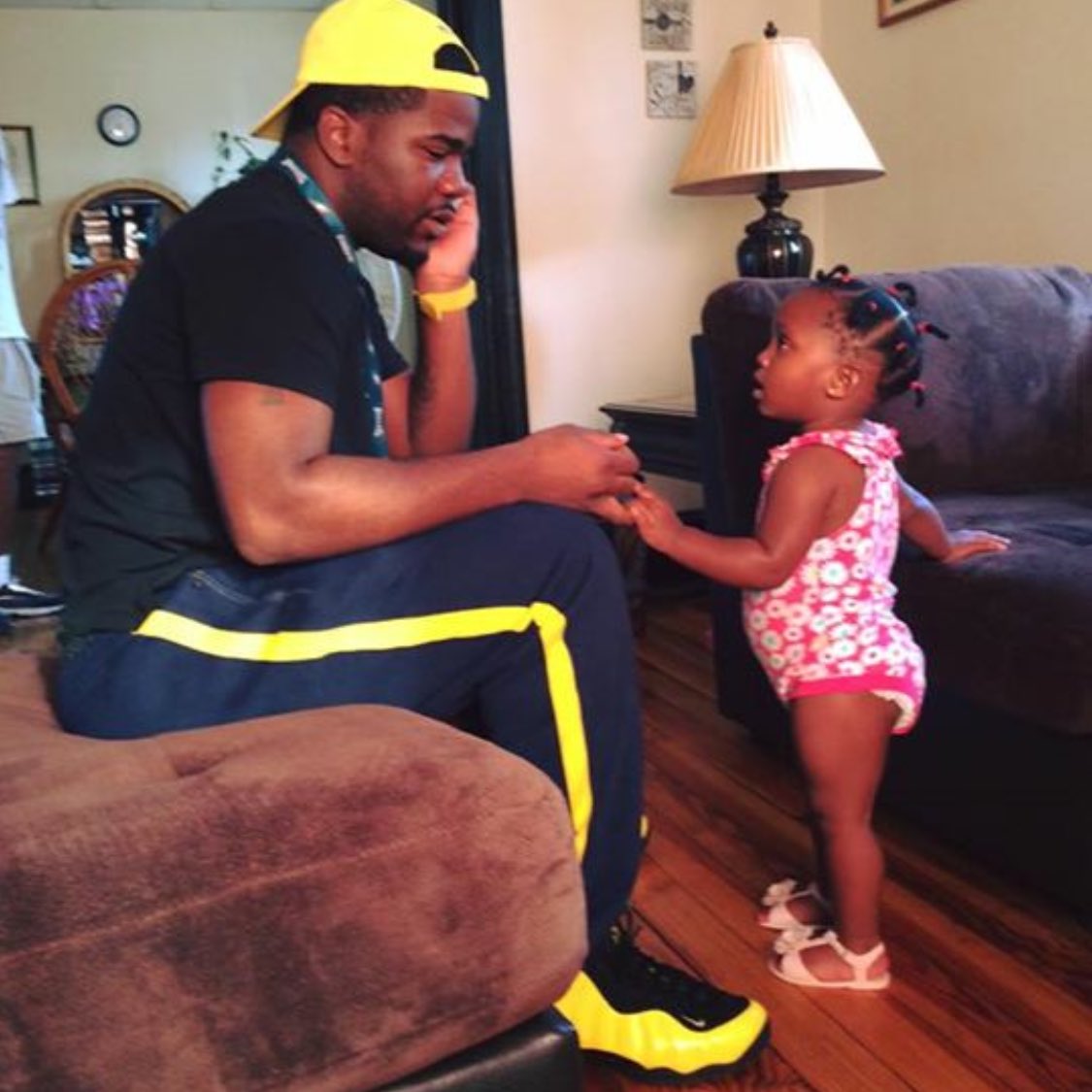 DontrellPowell's tweet photo. That's bar!!😘 https://t.co/Um2Yt6Q4N8