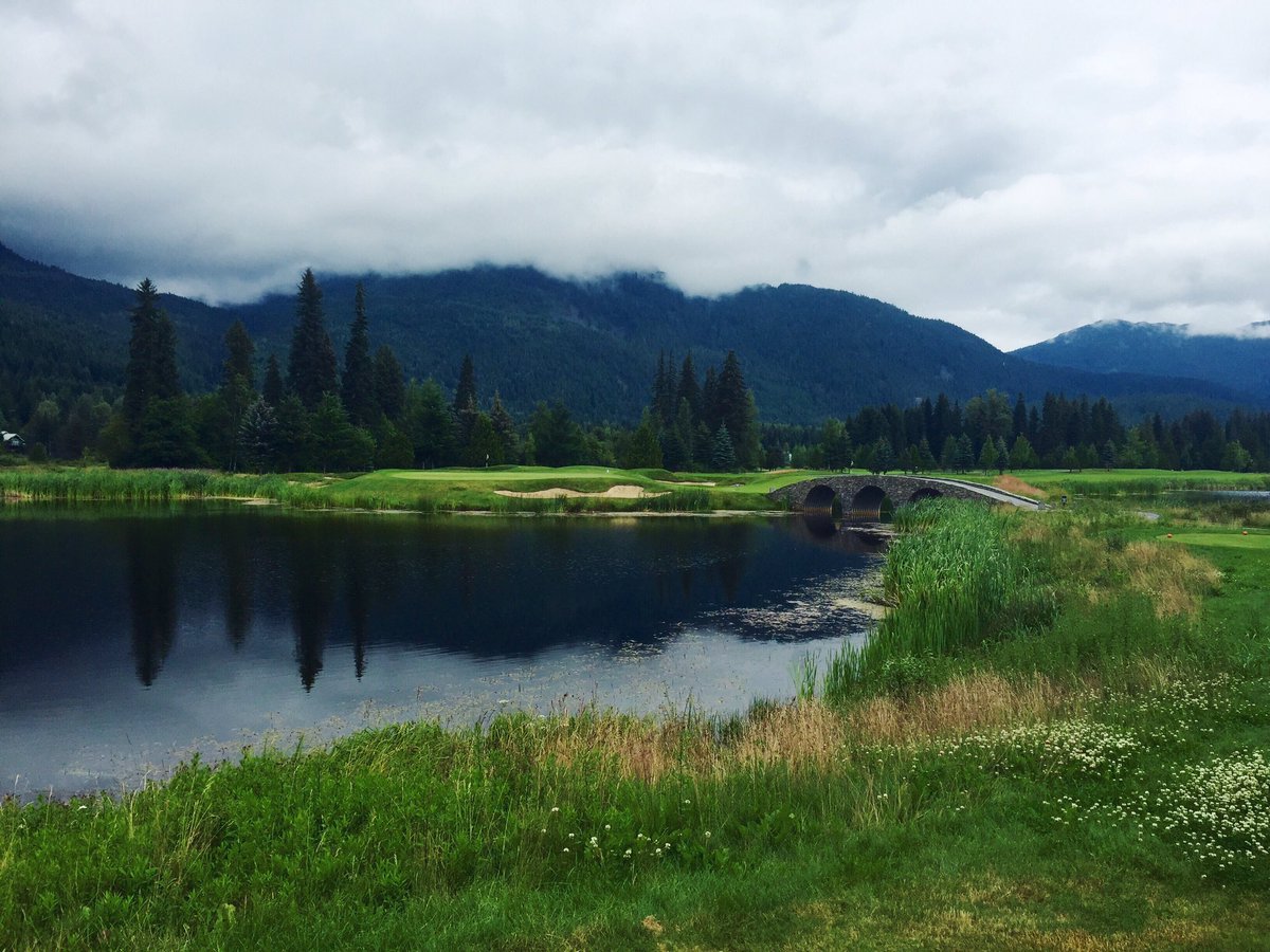 KSangAnderson's tweet photo. All 4 balls on the green 🏌 #nicklausnorth @NicklausNorthGC https://t.co/9mXsW0sVFm