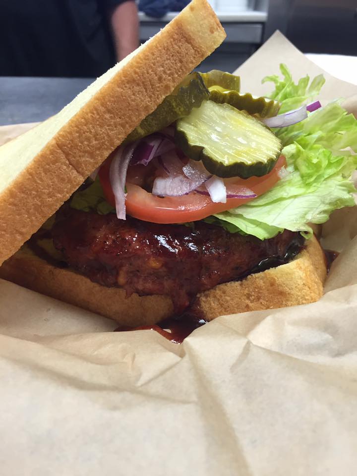 KuedSmokehouse's tweet photo. It's Tuesday! So that means Juicy Kuecy!!! Come and get your burger today! #KuedSmokehouse https://t.co/jZTQZgFsj4