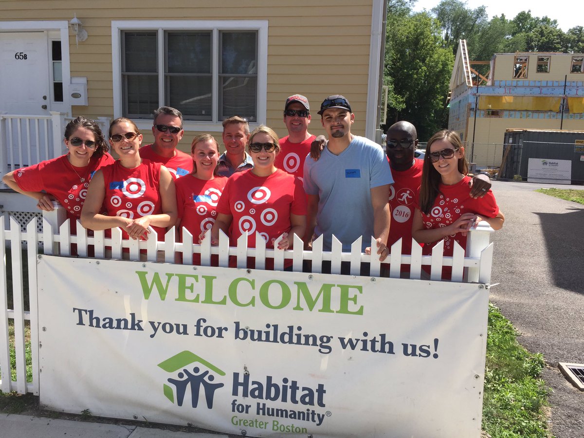VicPanarese's tweet photo. Had fun building a house with this amazing bunch!!! @achiarelli221 @habitatboston #targetvolunteers https://t.co/TInCkiIDUd