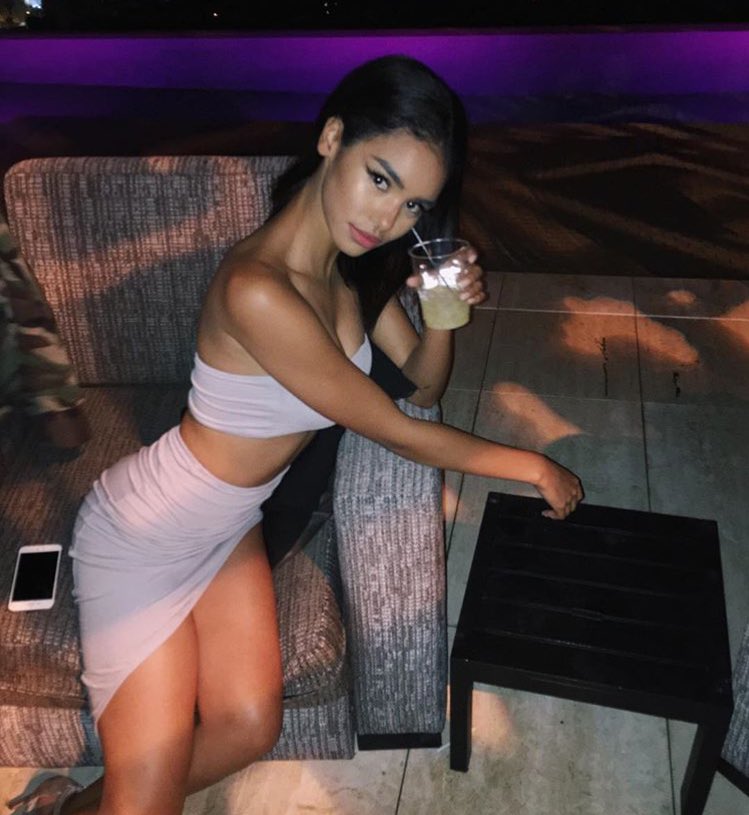 _LaLife_'s tweet image. Hey I'm Felicity, I'm nineteen years old and I love adventures