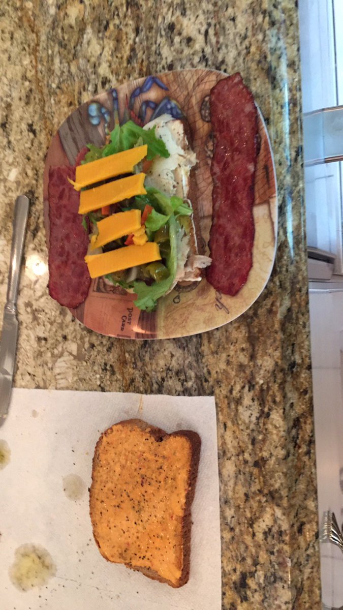 PDRWillCo's tweet photo. This is a delicious sandwich https://t.co/ikpI0qBJfS