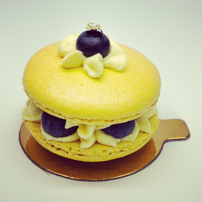 kitchening's tweet photo. #bigmacarons #macarons #fresh #lemon #blueberry @urbanfare Available Now. In flyer until tomorrow! https://t.co/BnwvvFy8sg