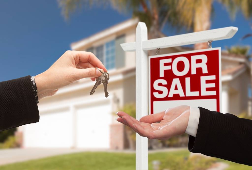 georgiastraight's tweet photo. #Vancouver realtor suspended for misconduct in $1.3-million property deal https://t.co/iUkTlQbT1Y #VanRE https://t.co/EDFfyuB1Wt