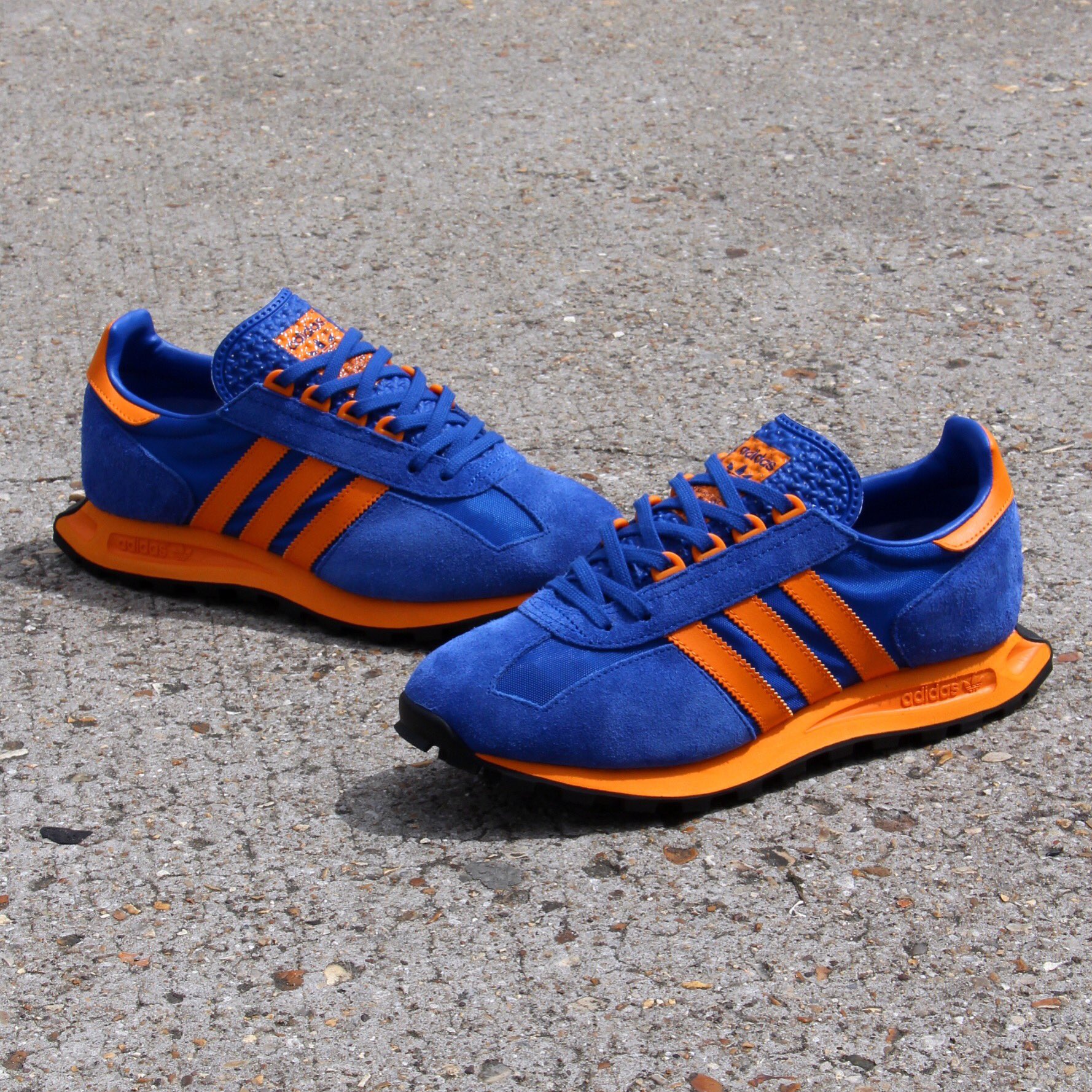 Estresante reputación Muñeco de peluche 80s Casual Classics on Twitter: "Adidas Formel 1 in Blue/Orange, a unique  style in a great colourway available online here: https://t.co/gt24W4lfBY  https://t.co/b6QclCqK2z" / Twitter