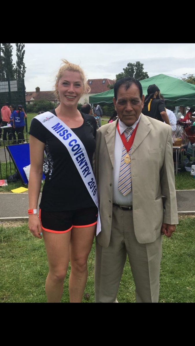 IInspire_Always's tweet photo. Hanging out with Berkley Group St James Waterside Community Fair and chilling with the stand in Mayor #missgb #yolo https://t.co/NJE2Rm6SJm
