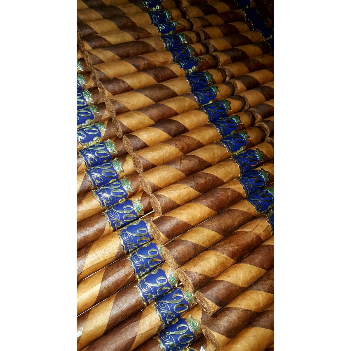 Come see us #IPCPR2016 @ booth 1207 and try one yourself #90Millas #unidos #connecticut #habano