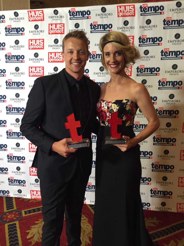 Die #Tempos2016-toekennings vir beste akteur en beste aktrise in 'n rolprent gaan aan <a href="/Donnalee_R/">Donnalee Roberts</a> en <a href="/ivanbotha17/">Ivan Botha</a>