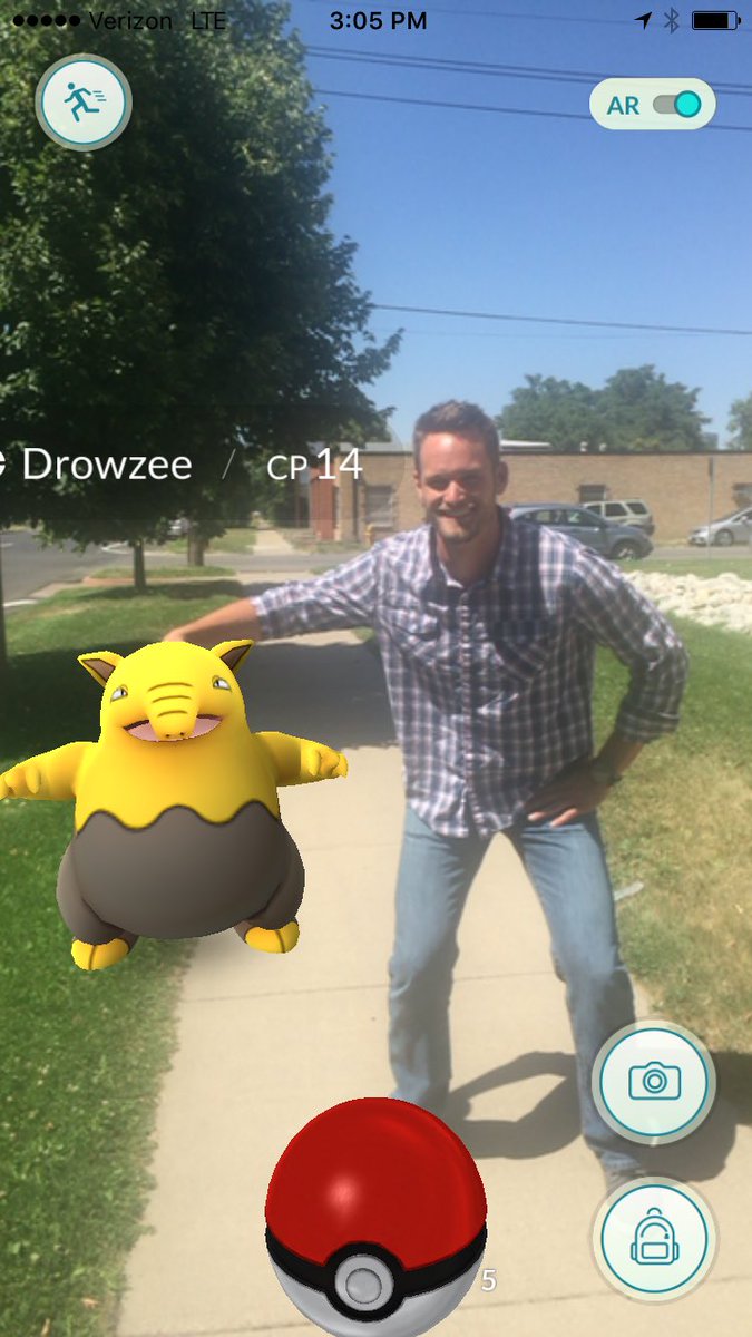 ConnectingInc's tweet photo. Took a stroll and one of our recruiters found his "bro-kemon" #PokemonGO  #getoutside https://t.co/yB3tg0GJod