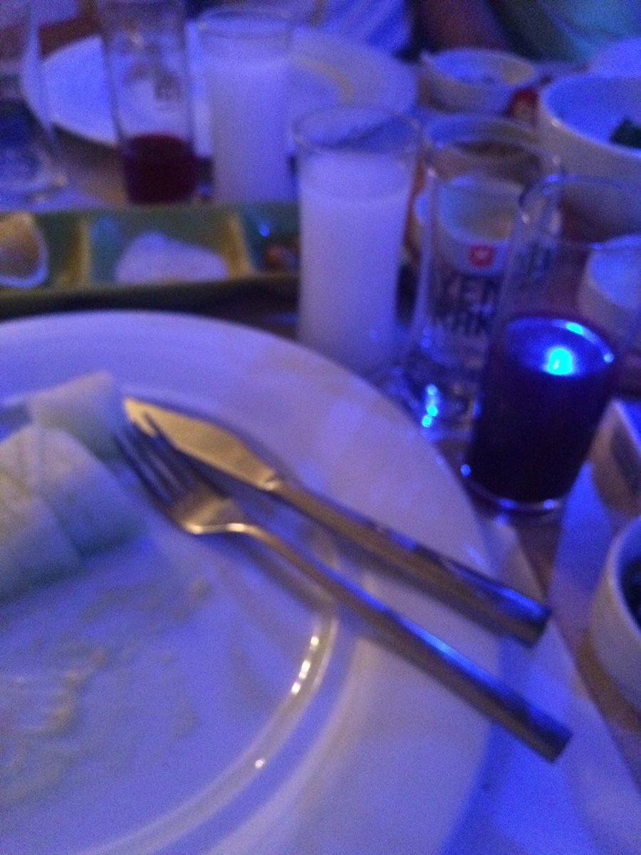 beratozyurt's tweet photo. Rakı olurda gelmezmiyiz https://t.co/CaeZhtciMd