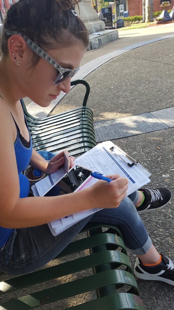 butlerpadems's tweet photo. Registering voters at a Pokémon GO Hotspot in Butler #ProudToBePA https://t.co/c29TKDy1Eo