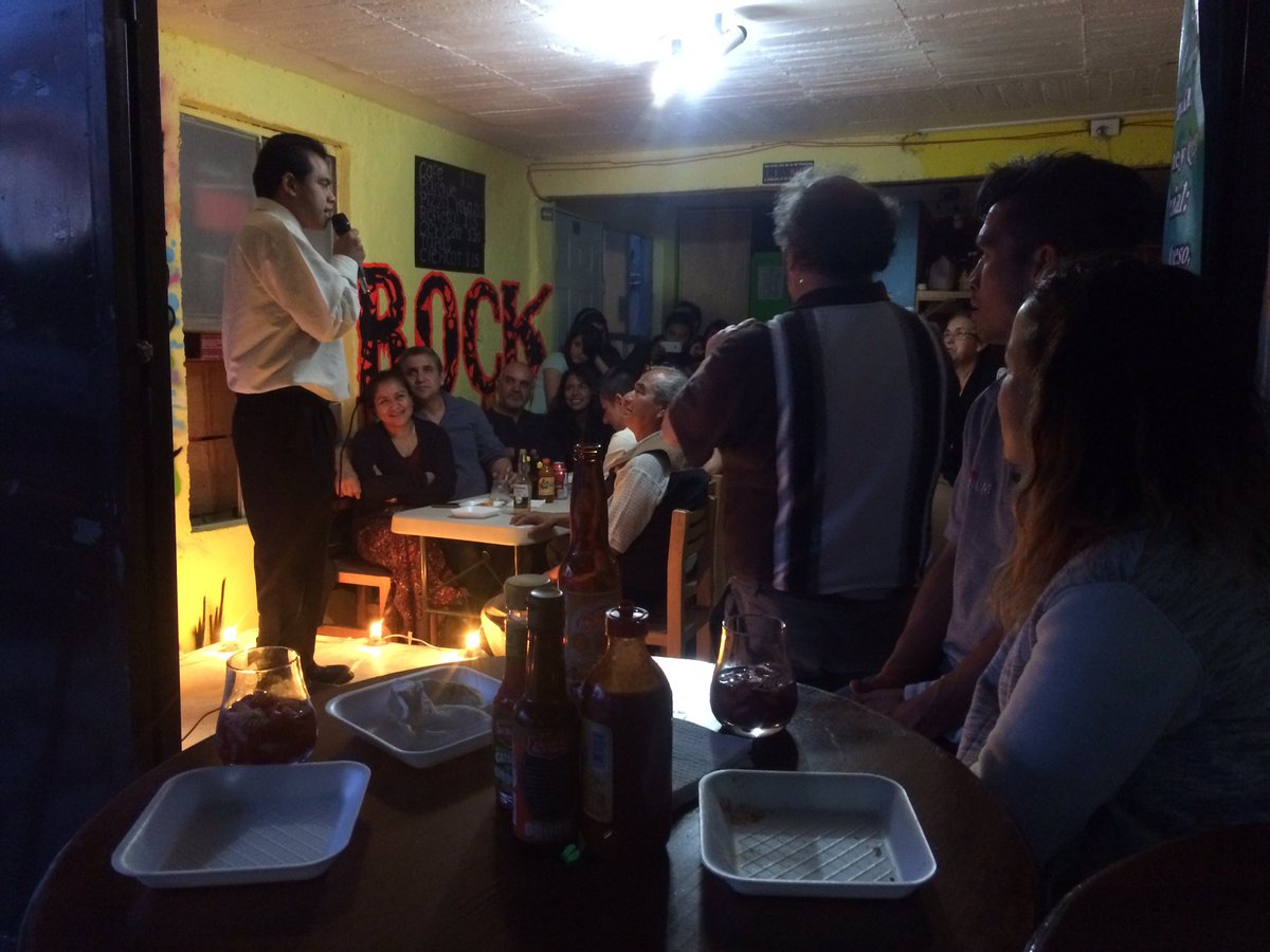 Avísame si te vas #StandUpComedy  en tu colonia. Pídela! Gracias familia Juárez. Pizzería Everybody #LomasDePadierna