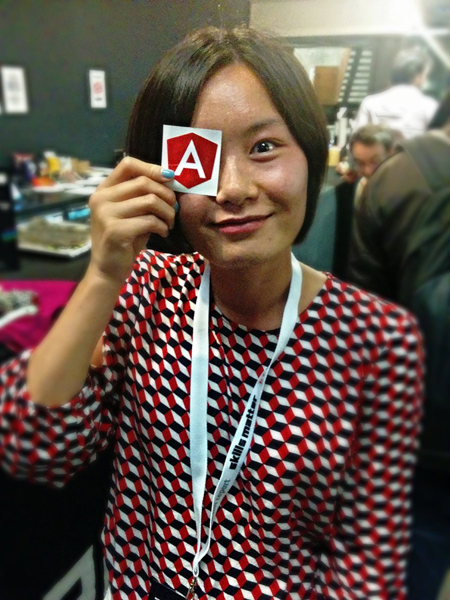 gerardsans's tweet image. Awesome! Macy Kuang will be doing some VR-stuff at #fullstackcon oh look! A pirate! #angularised #gde @MacyKuang 😂