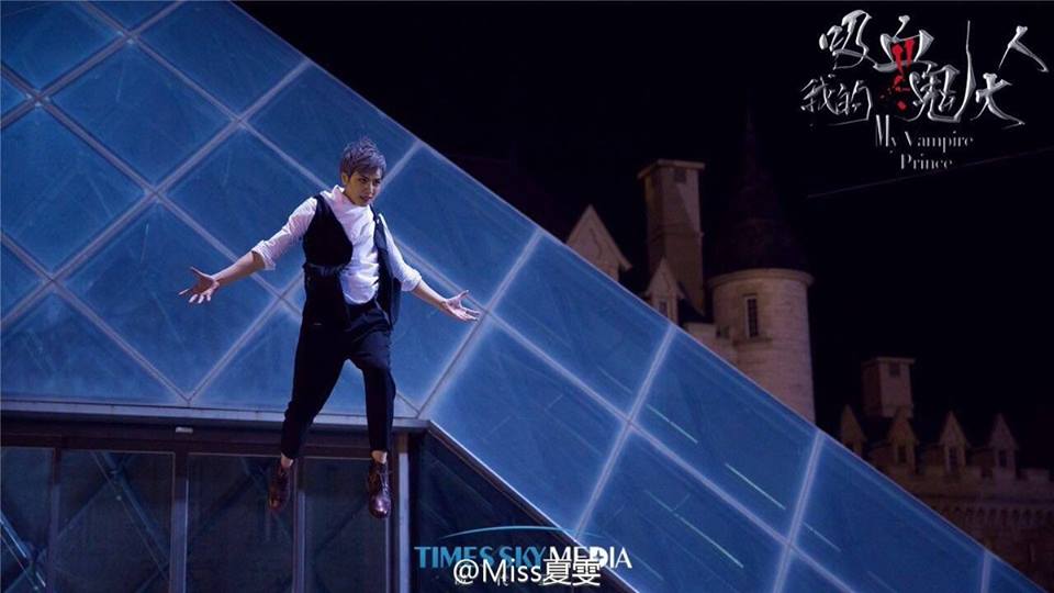 TheLegendBrasil's tweet photo. Drama chines "My Vampire Prince" https://t.co/CPdszKw0jO