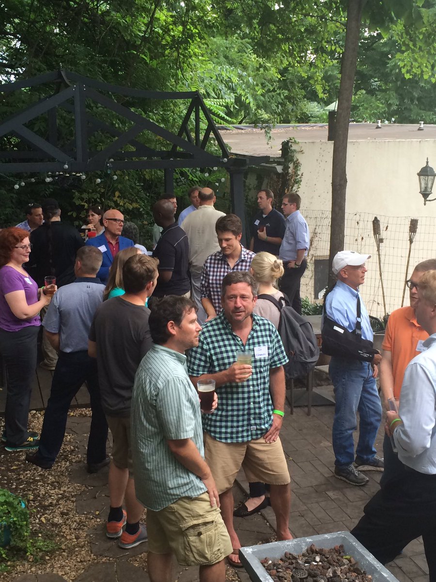 CvilleTracey's tweet photo. Great peeps out tonight @cbicouncil's TechOnTap! Best happy hour specials! https://t.co/fd71j8i6up