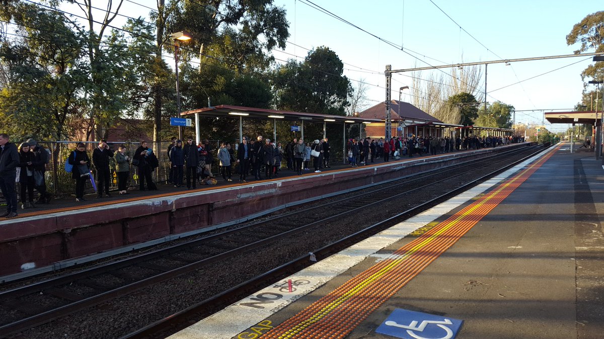 Lucas82Sheep's tweet photo. @DebGough not much fun at Newmarket station craigieburn line trains too full to board apparent temp of ZERO degrees! https://t.co/PAR19PMg8e