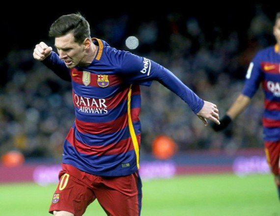 El 10 tweet media