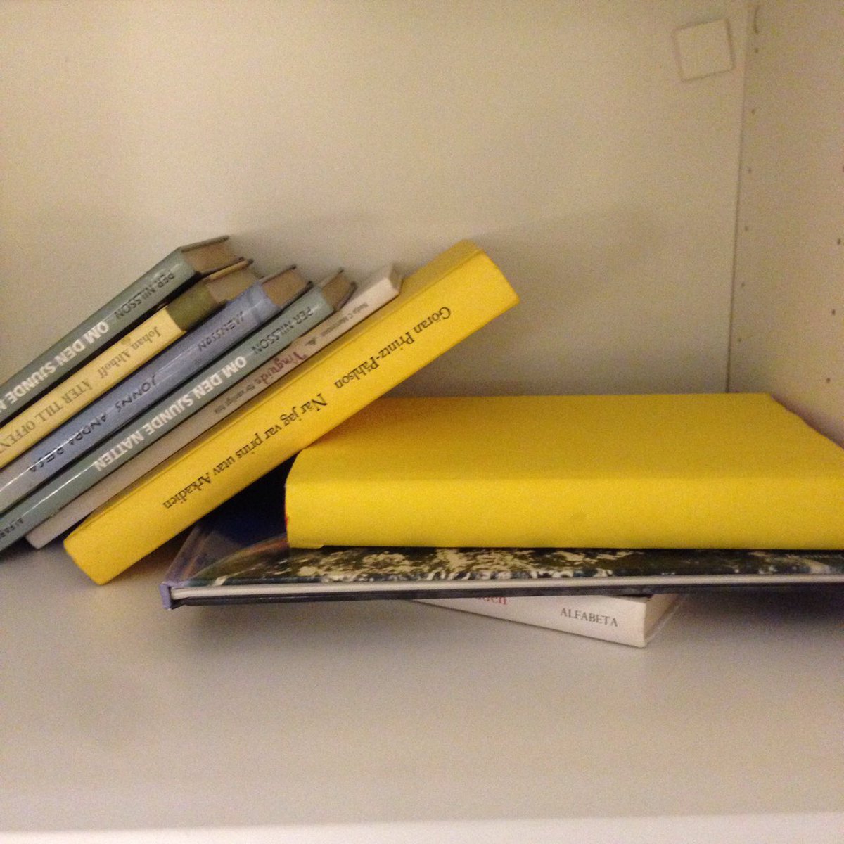 Ashby — Yellow 

<a href="/stayinIove/">📌</a>