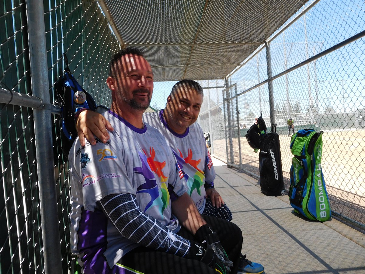 UnitySoftballCA's tweet photo. Great new uniforms, a real good placing in USSSA Hayward Tourney, &amp; now an invite to States &amp; Worlds. Need a Sponsor https://t.co/pLAE3B6riN