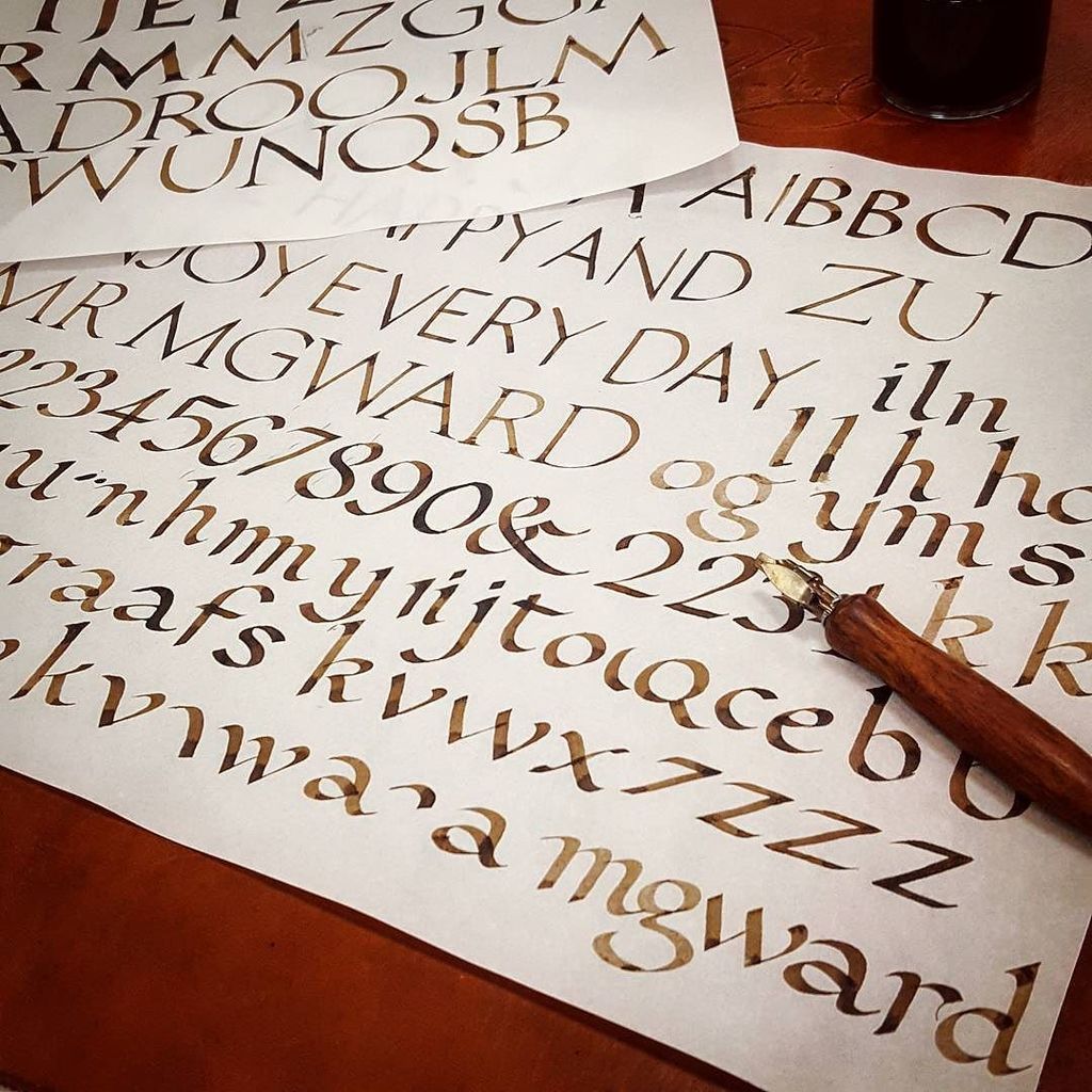 MrMGWard's tweet photo. First time trying my hand at Roman Capitals & Foundational Letterforms w/ Marian Gault!!! #thisstuffishard! #anyon… https://t.co/3TvF4zpVR7