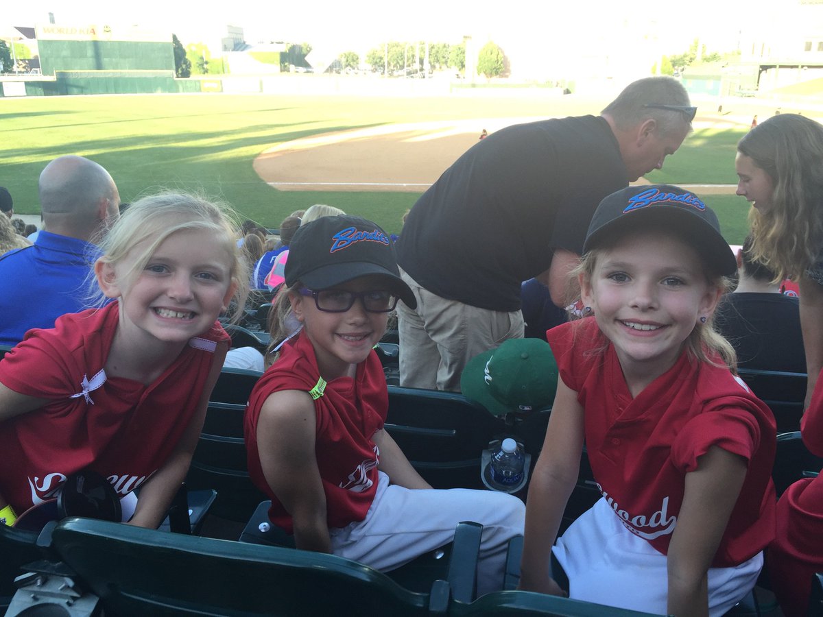 Sparx at the Slammers/Bandits game!!!
#slammertime