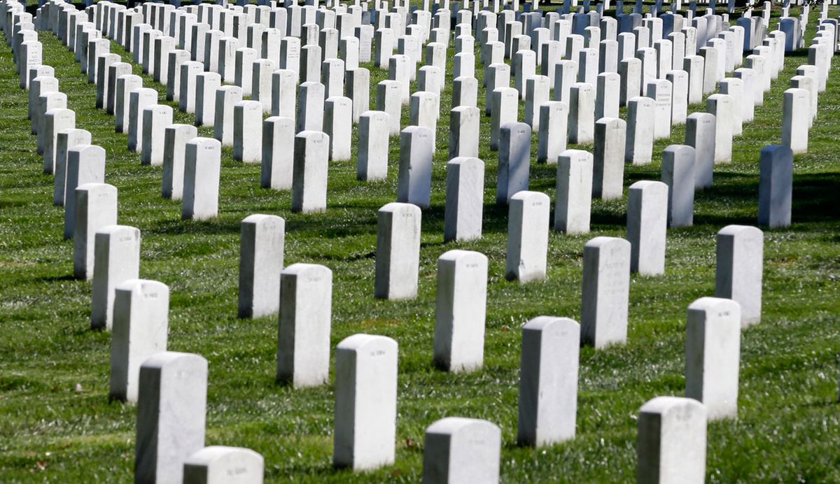 starsandstripes's tweet image. #Pokemon hunting? "Not here." - @ArlingtonNatl, @HolocaustMuseum
 stripes.com/1.418710