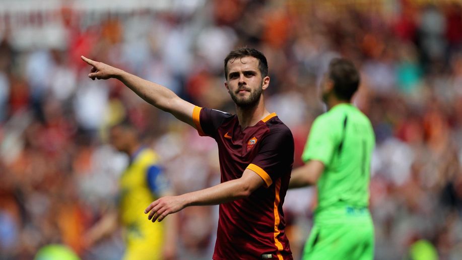 detikcom's tweet photo. Spalletti Akui Sulit Cari Pengganti Pjanic https://t.co/ZpJll5fwrB via @detiksport https://t.co/sADWQJzzzH