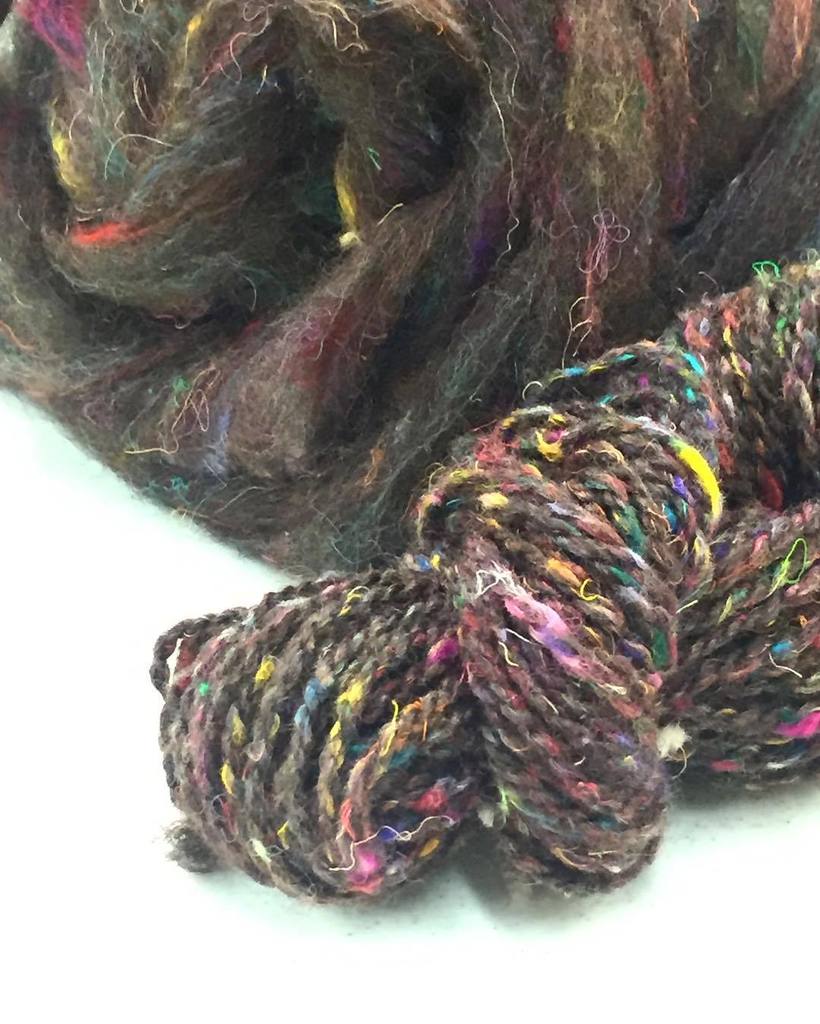 MNKnitGuild's tweet image. Some hand spun from @freedamom. The roving has sari silk in it!
#mkgshowandtell #mnknitgui… ift.tt/29uBTHd