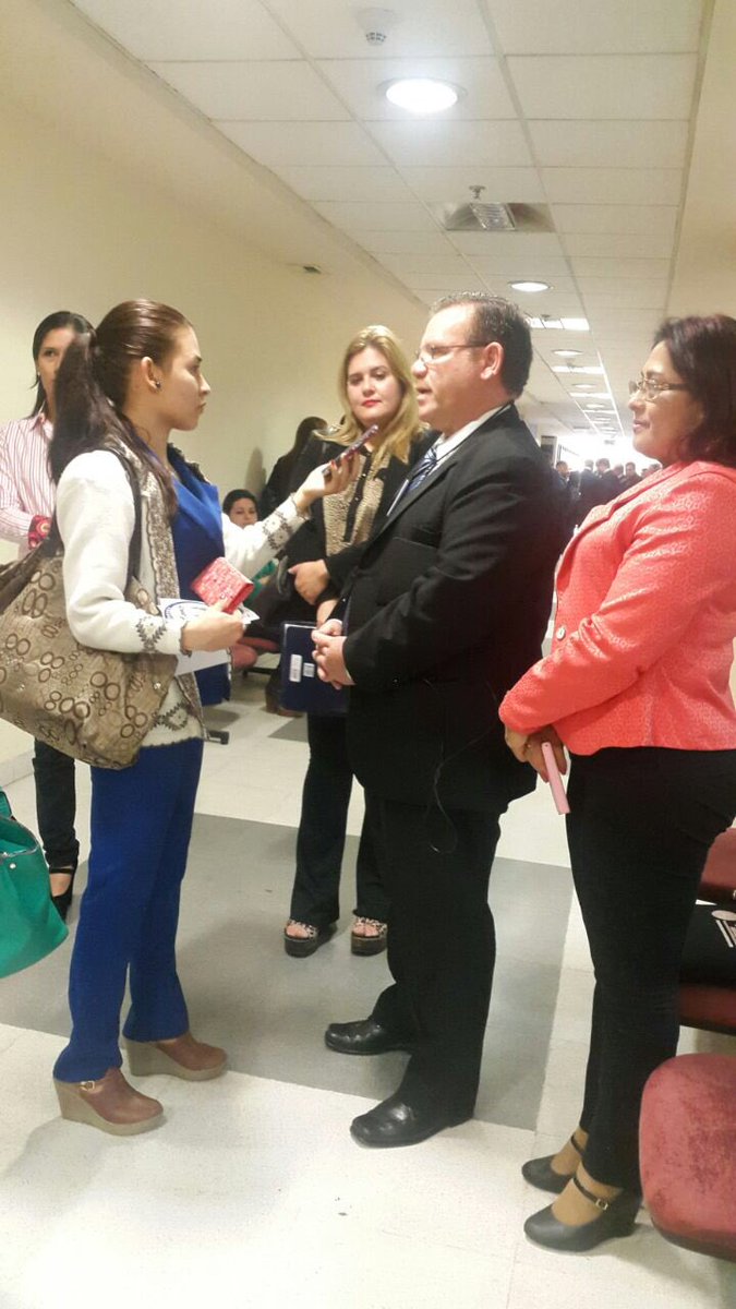 OviedoFidel's tweet photo. @EscribanoReiete recibe firme respaldo de @DiputadosPy.

Liberación de registros notariales en proceso afirman. https://t.co/5woL76c3S5