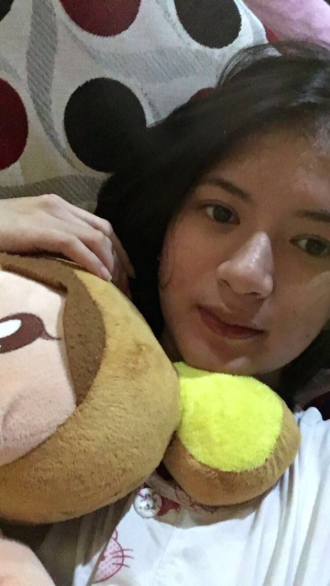 itskindavienny's tweet photo. Hai, hari ini balik ke Jakarta. Udah lumayan baik, didoain sih. Hehehe. https://t.co/wvLDgOzh6e