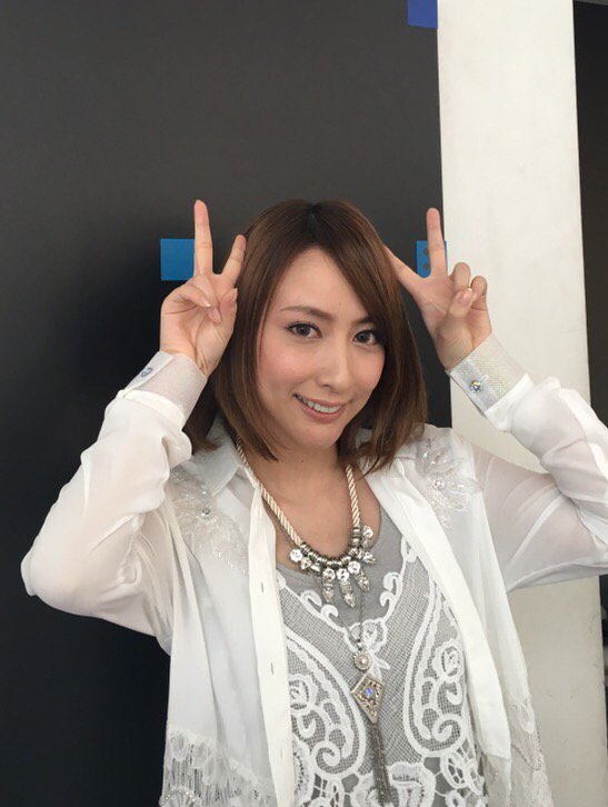 朝からパワフルな歌声を披露してくれた藍井エイルさんにスタジオも熱くなりました！あんなに力強いパフォーマンスでしたが、実は緊張で震えていたんだそうです。また遊びに来てください！ ＃藍井エイル