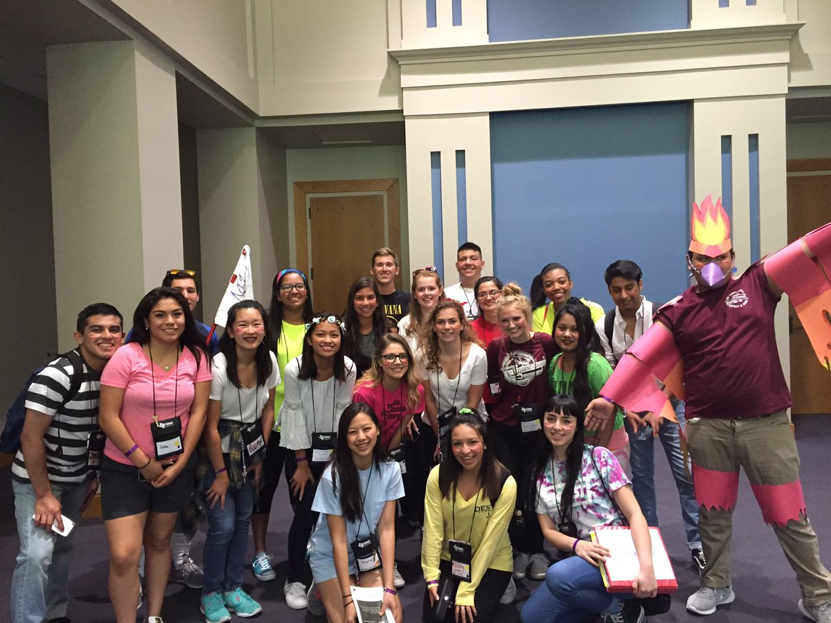 parhniang's tweet photo. Best District ever!! #SW1GRIT https://t.co/jvelTyVdlW