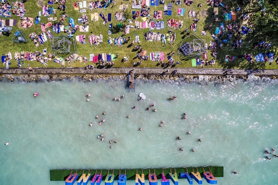 balatonsound_'s tweet photo. Good times! Anyone misses the Lake? #sound2016 #sound2017 #balaton https://t.co/VnvvyJ8o6u