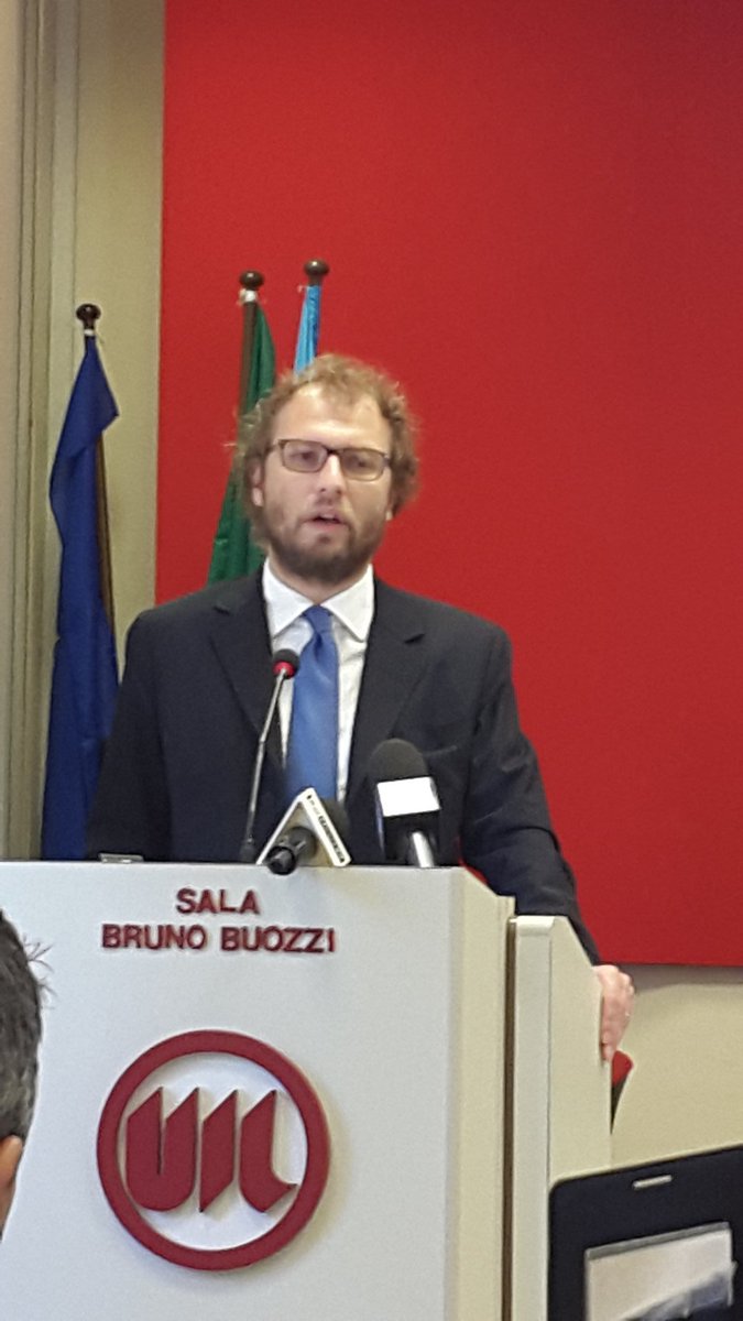 ADeoregi's tweet photo. Solo dal Sud può ripartire il Paese: questa è la scommessa da vincere. Se ne parla con il sottosegretario Lotti. https://t.co/dYq3SdwmcN