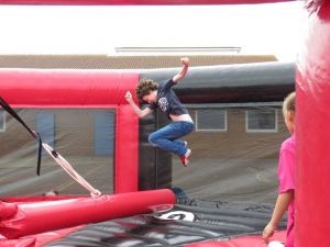 cribsandbibs's tweet image. New last man standing / Wipeout. Perfect for corporate events @JuNa_Networking @PlayGtYarmouth @greatyarmouthbc