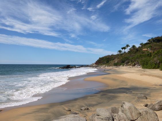 AnActivatedLife's tweet photo. It's definitely a good day when your #dailywalk leads you to #epicviews like this wonderful beach in #sayulita. https://t.co/k8sn5uExjh