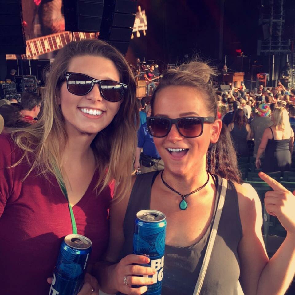 MissTauren's tweet photo. Best friend status #webelongtogether @deadandcompany @detroit where friendships bond even more #shitgetsweird https://t.co/RmovXpOB3w