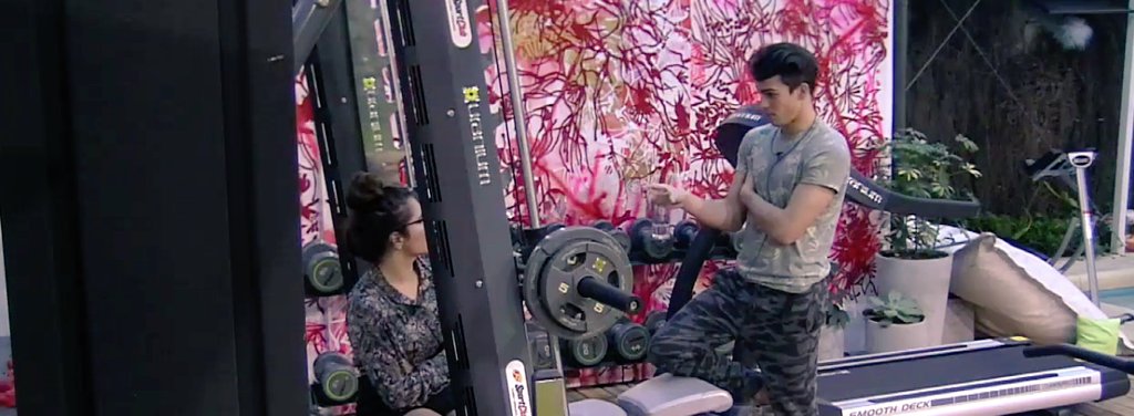 ghermanoar's tweet photo. #Ivana y #MartinP #Icardi #Porti #GH2016 https://t.co/BVPrqKD8vw