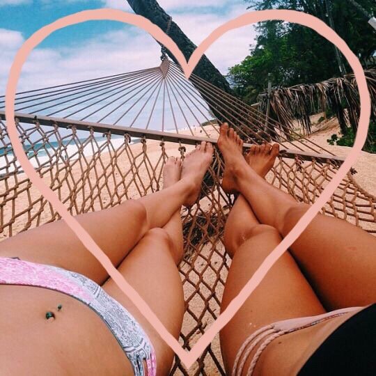 body_bake's tweet photo. Off on holiday with your bestie? 

👭 Get 2 for £25 on spray tans 👯 https://t.co/uax12V2Mku