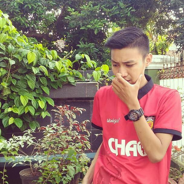 UtdIndonesiaSUB's tweet photo. Nurzaman berpose dengan jersey home #uichaos π
#perkenalanmemberbiarpdatau https://t.co/t2VULxlYVJ