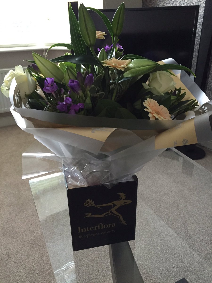 Beautiful flowers from Moorgate Finance to say thank you for their brochures & folders. Thanks guys!#stillworking