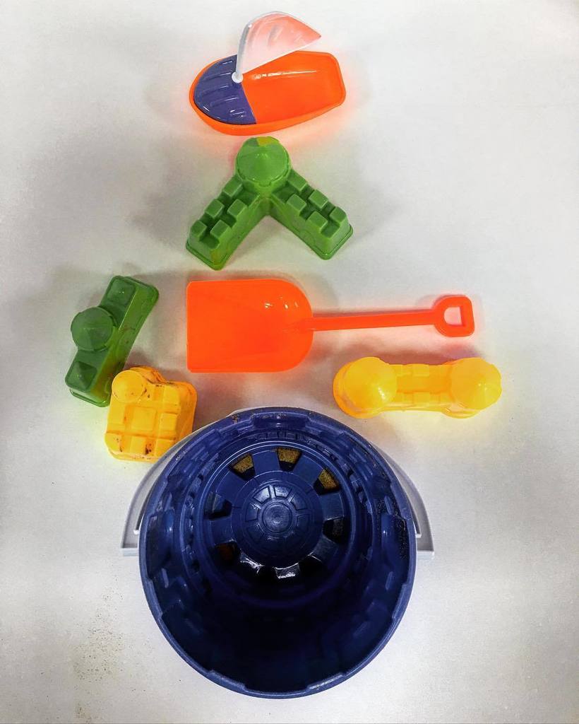 biworldwide_eu's tweet image. Some standard office utensils.... #standardWednesday #daftstuff ift.tt/29DBXSx